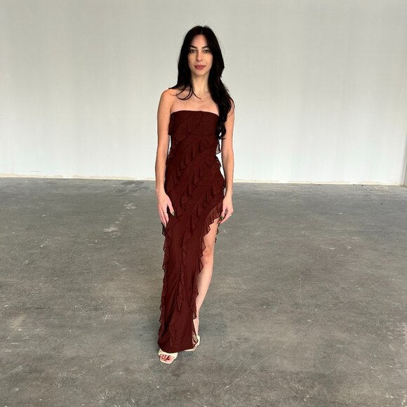 Oh Polly Nevali Bandeau Ruffle Maxi - Picture 1 of 4